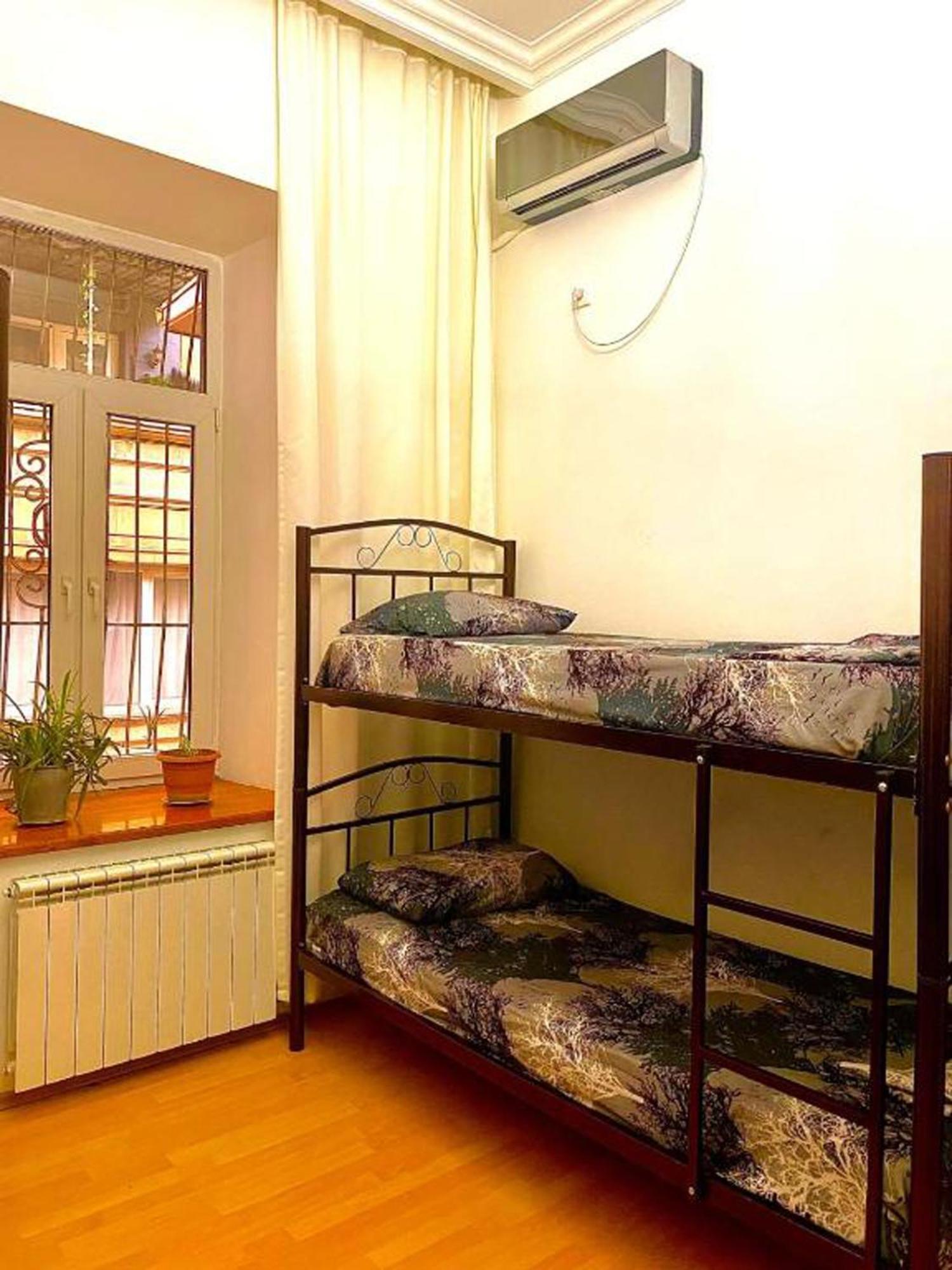 S T Hostel Formerly Sth Hostel Baku Kültér fotó